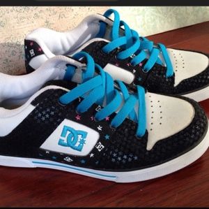 ISO  DC shoes black/white/blue stars womens 7.5
